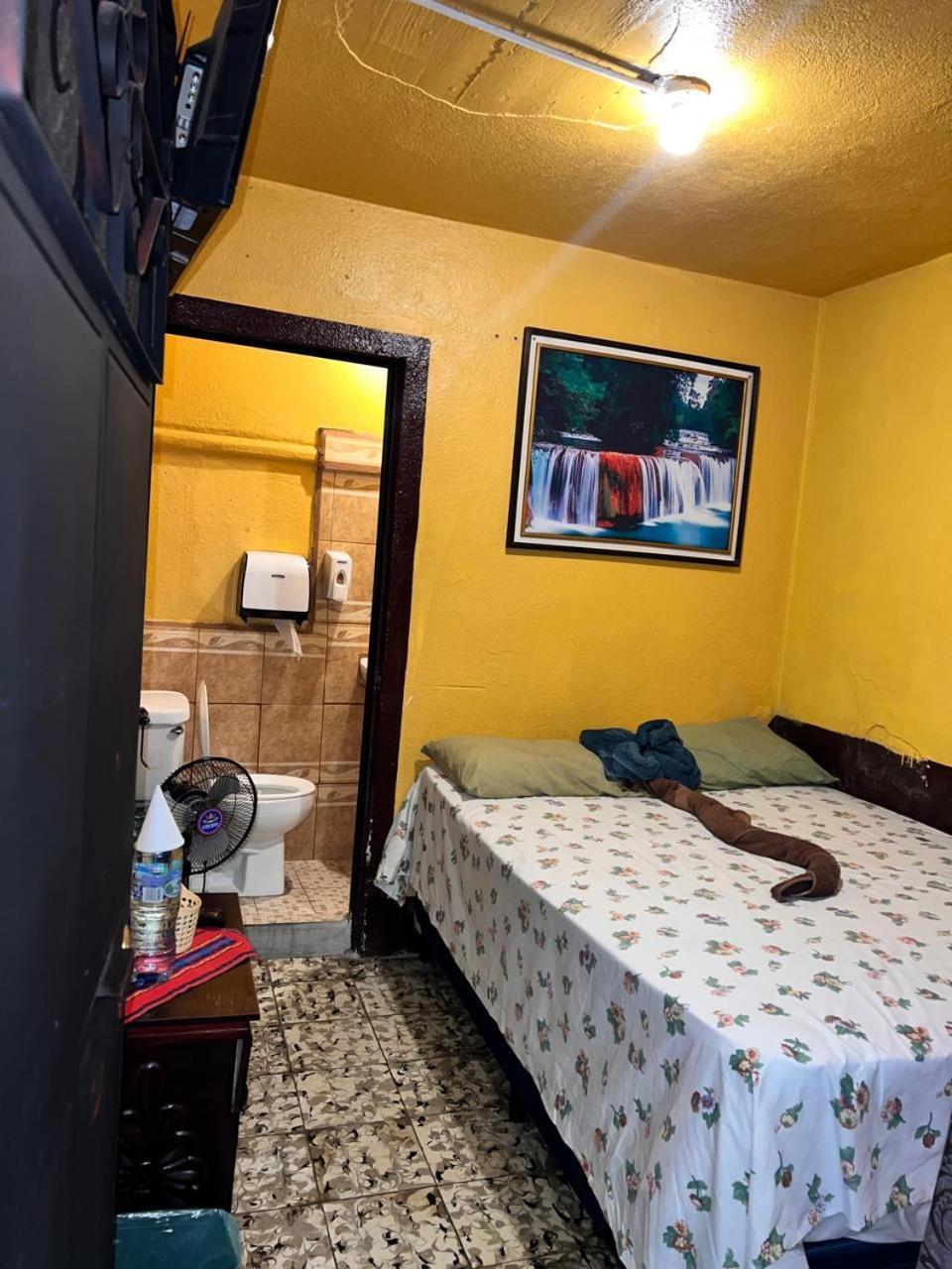 Hotel Alma Maya Antigua Εξωτερικό φωτογραφία