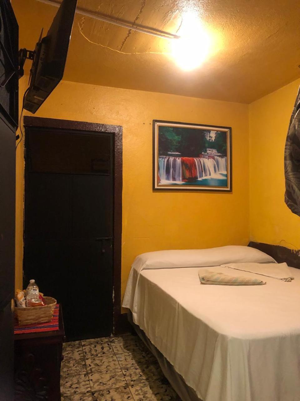 Hotel Alma Maya Antigua Εξωτερικό φωτογραφία